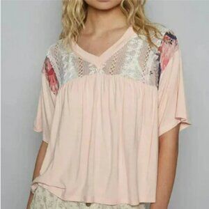 NWT POL Clothing Peach Blush V-Neck Crochet Contrast Top – S, M, L